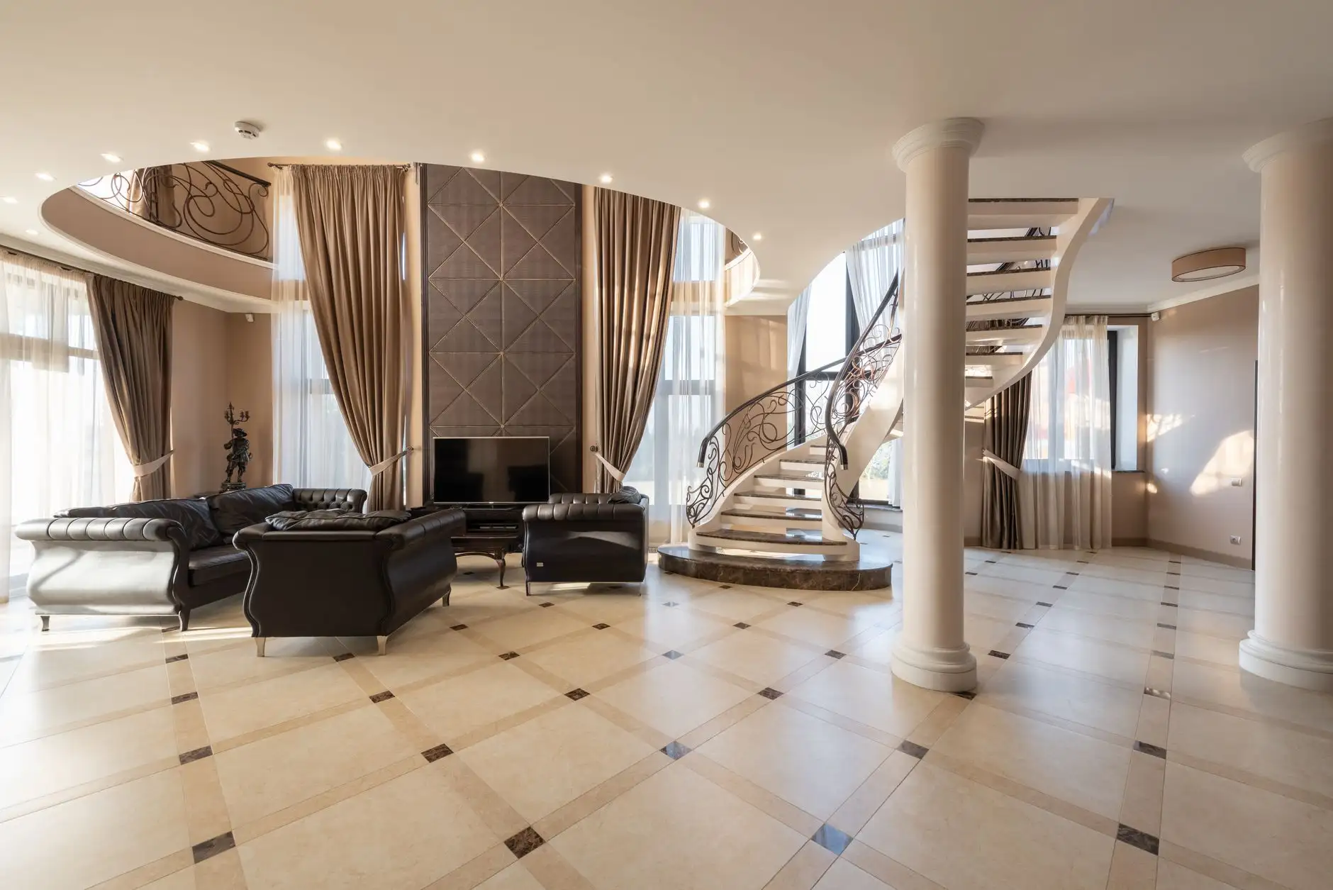 太原盛熙四季贸易有限公司产品中心:酒水饮料与粮油调味一站式采购方案解析