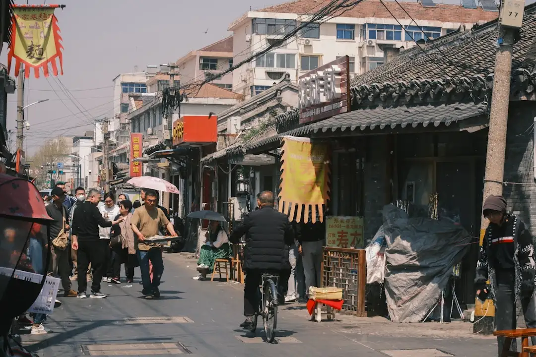 2025年山西酒水批发市场渠道变革与选品趋势分析封面图